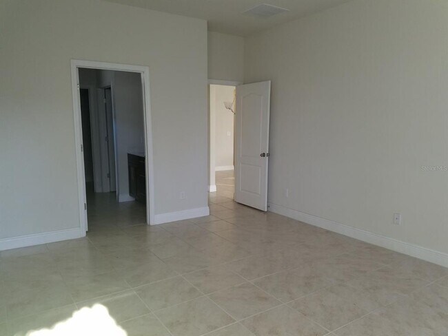Building Photo - 14638 Trapper Rd