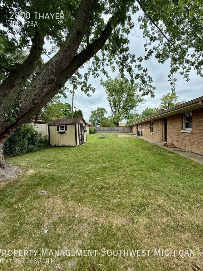 Building Photo - 2800 Thayer-