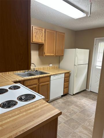 Building Photo - 107 Glade Shadow Dr