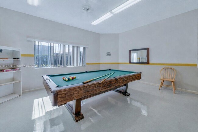 Building Photo - 896 N Federal Hwy