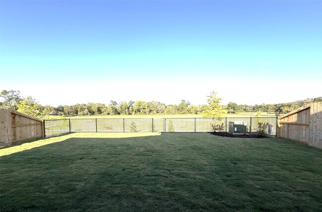 Building Photo - 2519 Dovetail Elm Dr