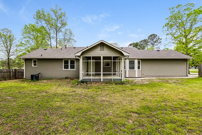 Building Photo - 709 Cloudland Ct