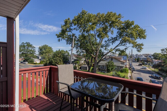 Building Photo - 255 Shore Dr