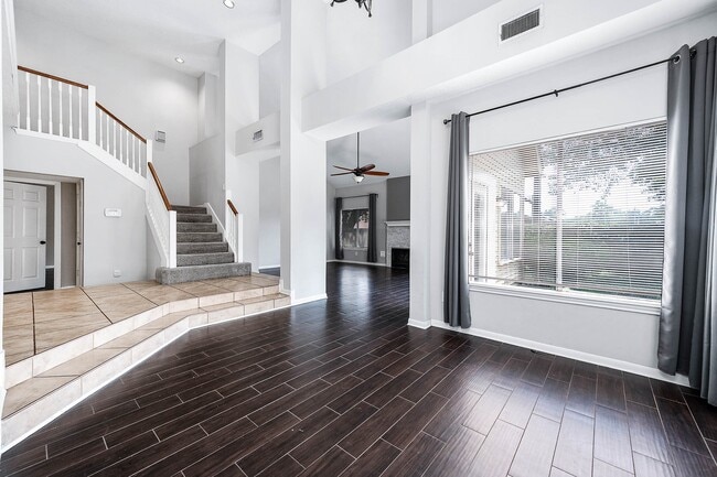 Building Photo - 11635 Snowmass Dr