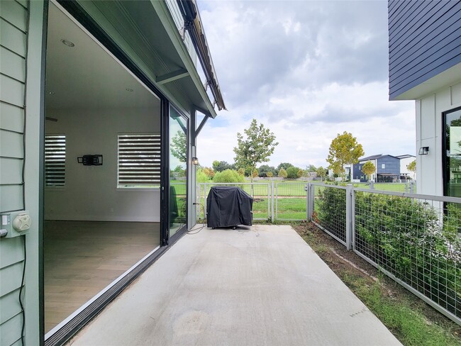 Building Photo - 9803 Blissful Pr Ln