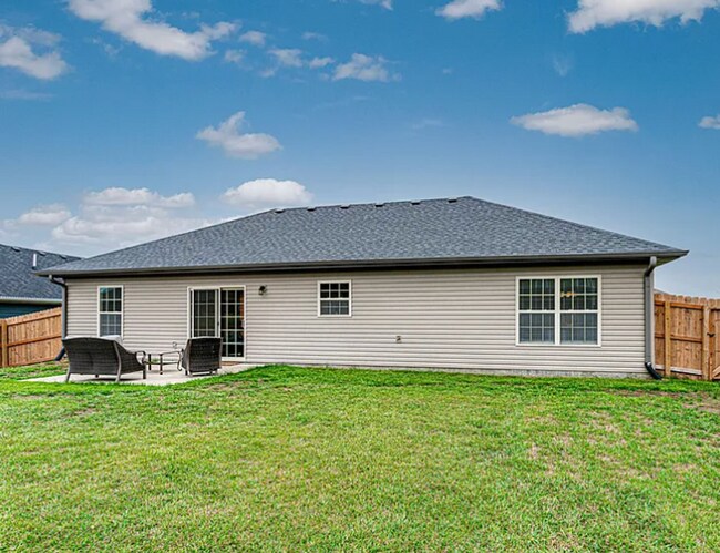 Building Photo - Single Family Home - Available For Rent!