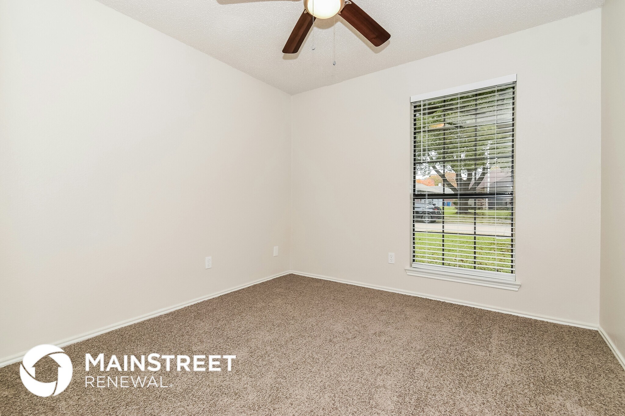 Building Photo - 3613 Dorchester Dr