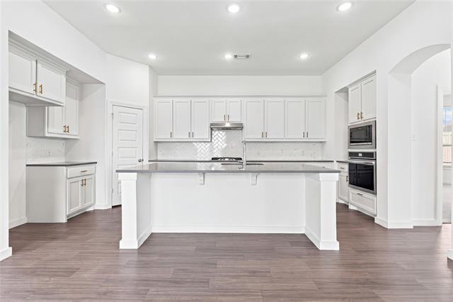 Building Photo - 2410 Doncaster Dr