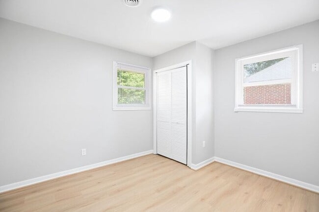 Building Photo - 603 Woodford St