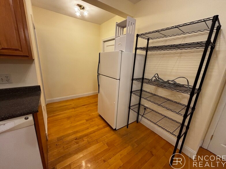 Building Photo - 1555 Beacon St