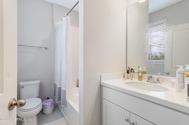 Building Photo - 295 Morning Mist Ln