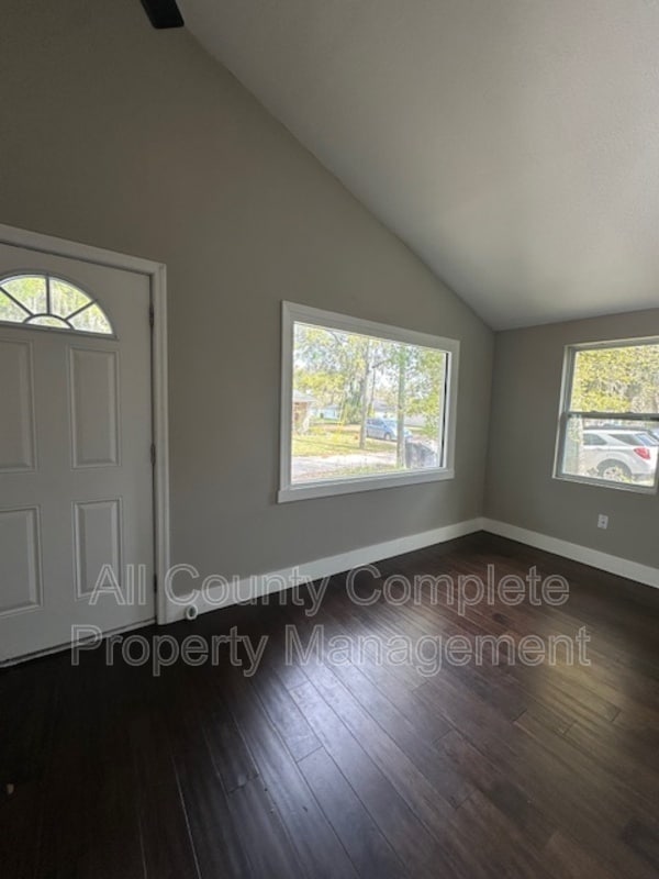 Building Photo - 2310 Jerusalem St