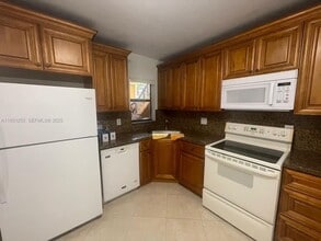 Building Photo - 3846 Coral Tree Cir