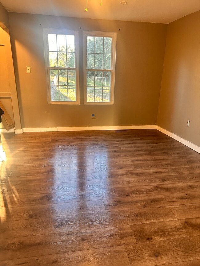 Building Photo - 11601 US-221