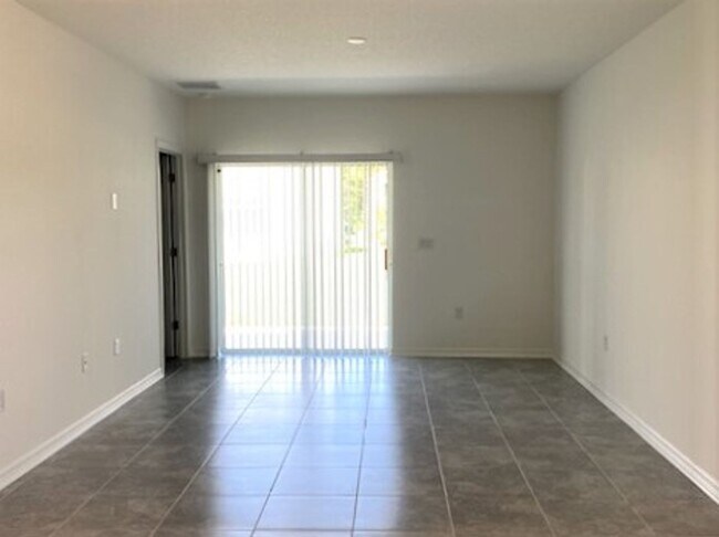 Building Photo - Gorgeous 3 Bedroom Home in the Preserve at...