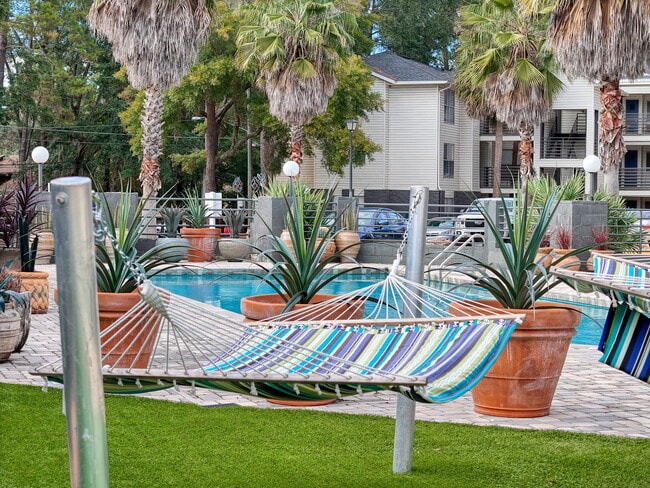 Building Photo - The Riley