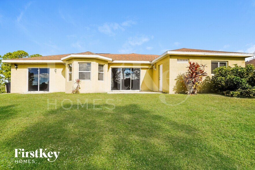 Building Photo - 3919 3rd St W