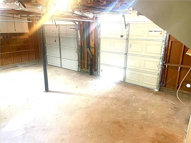 Building Photo - 3205 Brownlee Way