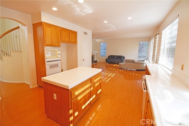 Building Photo - 1528 Rancho Hills Dr