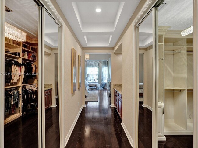 Building Photo - 14321 Jockey Cir
