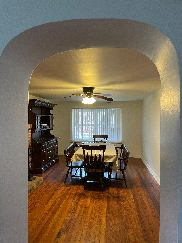 Building Photo - 913 Grange Rd