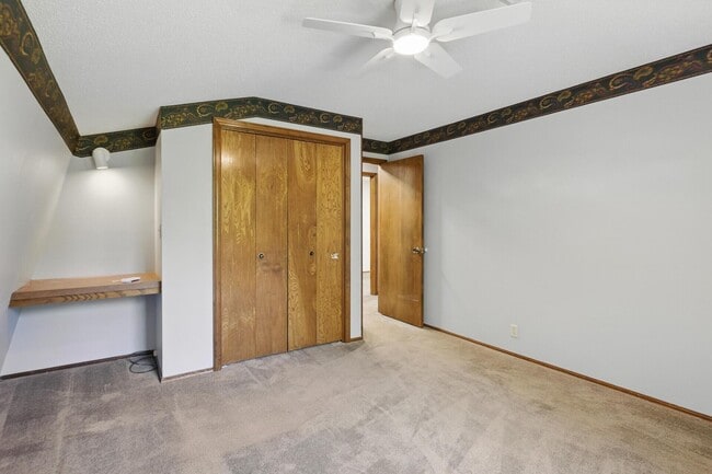 Building Photo - 1306 Marion Dr