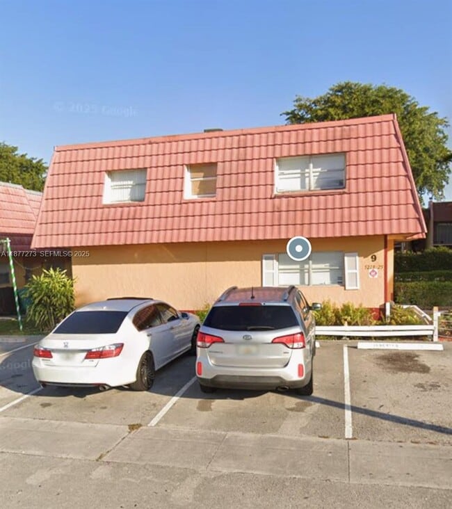 Primary Photo - 5221 NW 27th St