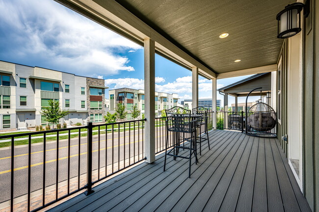 Building Photo - 8881 Southurst St