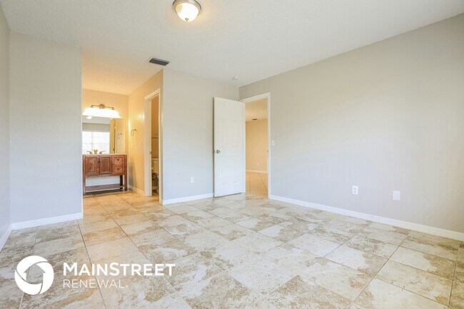 Building Photo - 22225 Seaton Ave