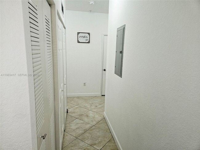 Building Photo - 290 NW 109th Ave