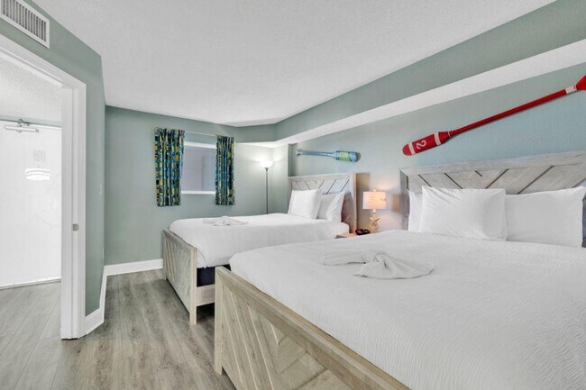 Building Photo - 2701 S Ocean Blvd