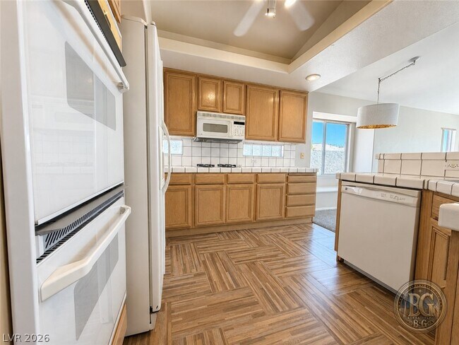 Building Photo - 2012 Cedarcrest Ct