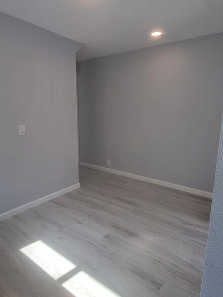 Building Photo - 3710 Wall St