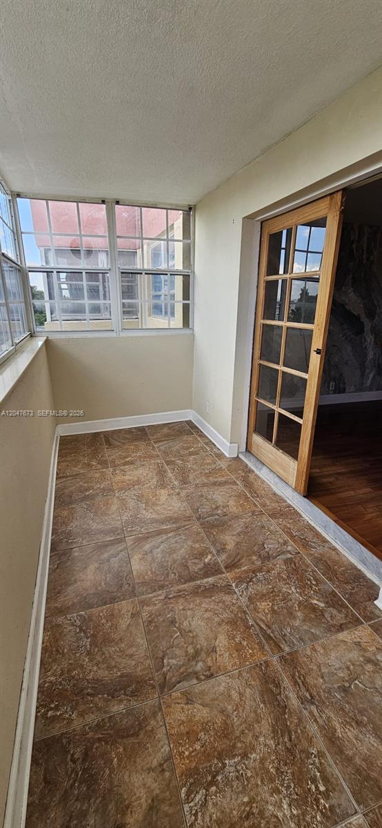 Building Photo - 410 NW 68th Ave