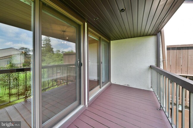 Building Photo - 3403 Honey Run Rd