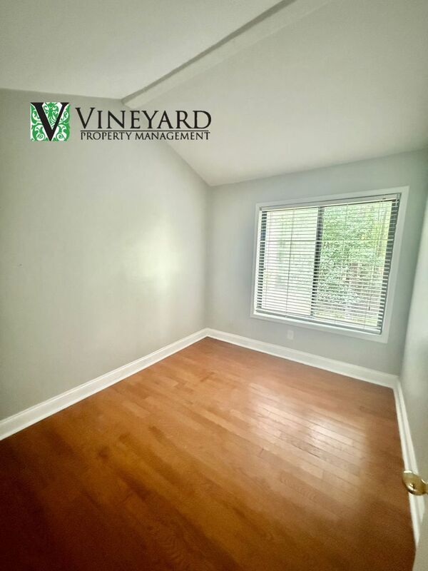 Building Photo - 1510 Oak Creek Dr