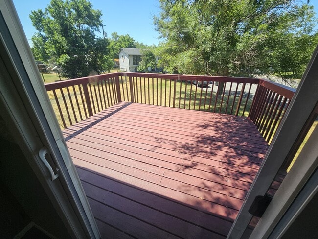 Building Photo - 2221 N Bessie Rd