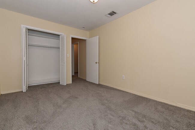 Building Photo - STANFORD.3406 A-B