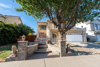 Building Photo - 2210 Citrine Way