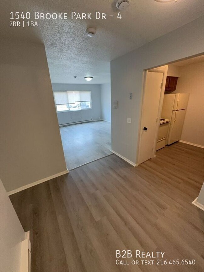 Building Photo - 1540 Brooke Park Dr