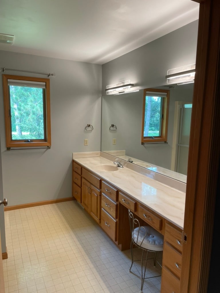 Building Photo - 421 County Road UU