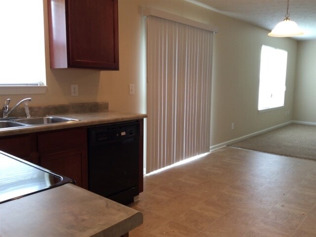 Building Photo - 12434 Deerview Drive