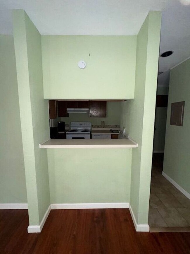 Building Photo - 1100 sqft under $1000-Calallen Area