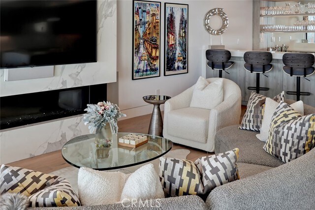 Building Photo - 1208 The Strand