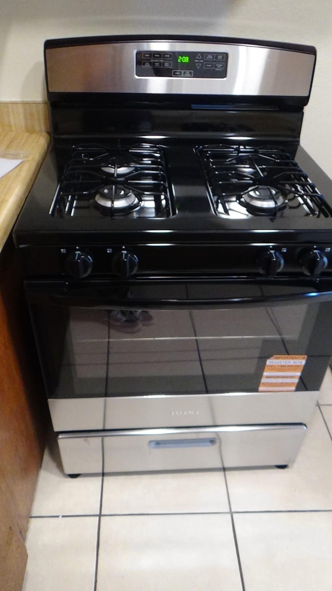 Oven - 1113 Seabreeze Way