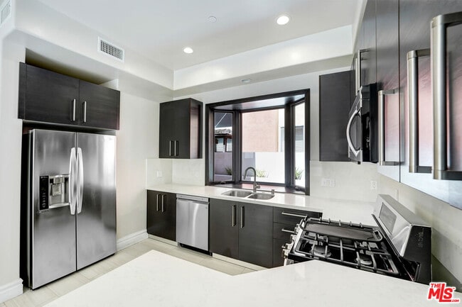 Building Photo - 1621 Franklin St