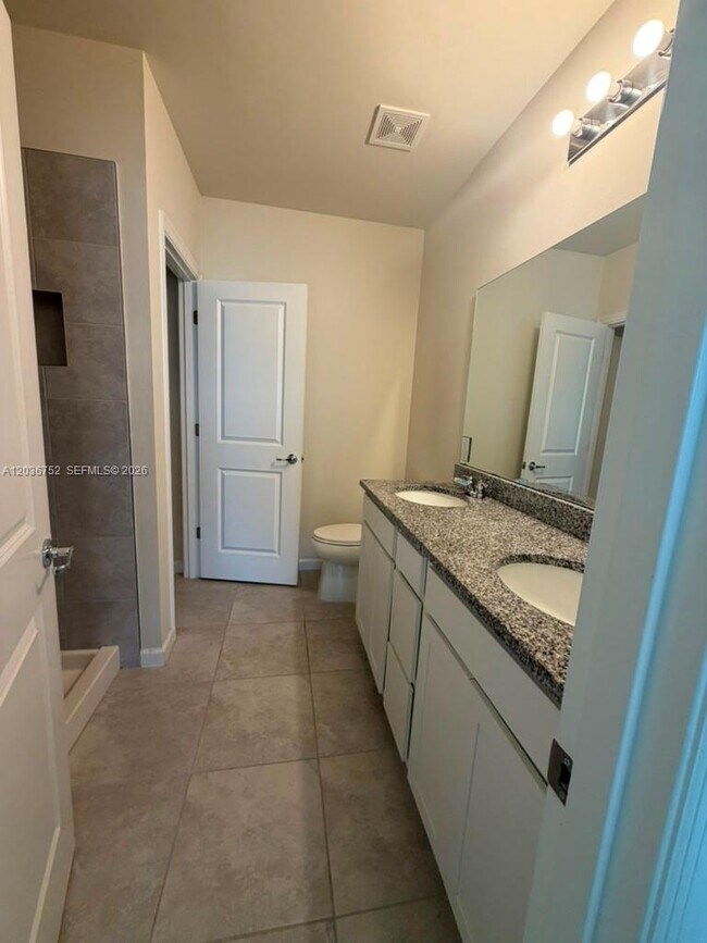 Building Photo - 10798 Marlberry Way