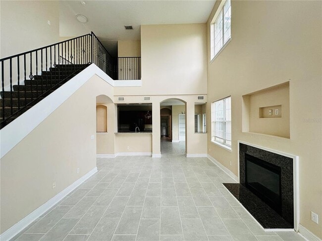Building Photo - 438 Palm Dr