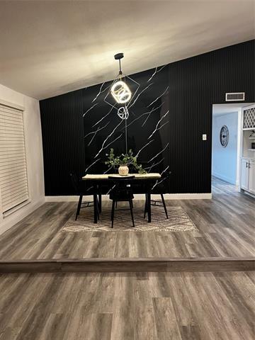 Building Photo - 5000 Brandenburg Ln