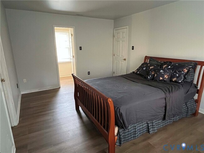 Building Photo - 1020 Telegraph Station Ln